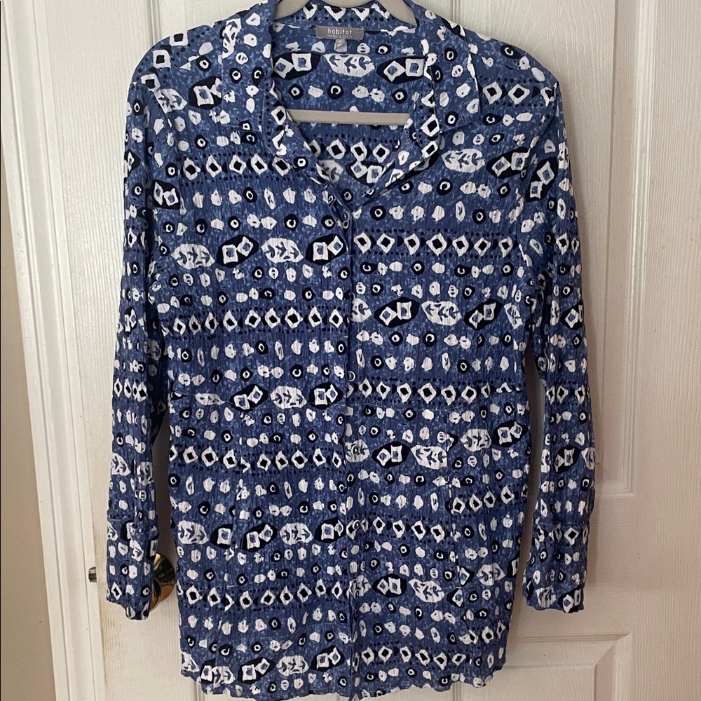 Habitat blue and White boho chic Printed Button-Down blouse like new